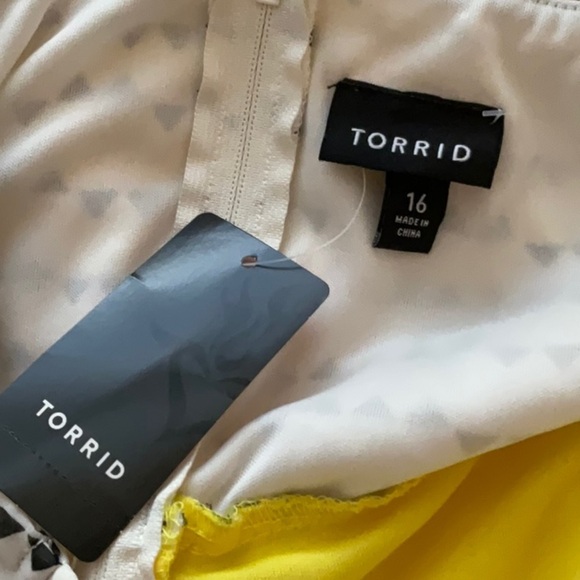 Torrid Geometric Layered Dress Size 16 NWT - Picture 5 of 6